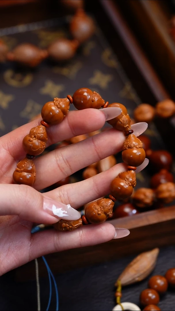 【闪购商品】橄榄核吊坠苏工橄榄核