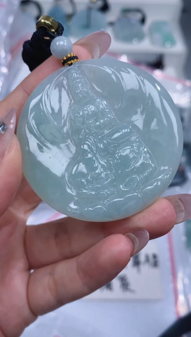 颈饰未镶嵌翡翠吊坠