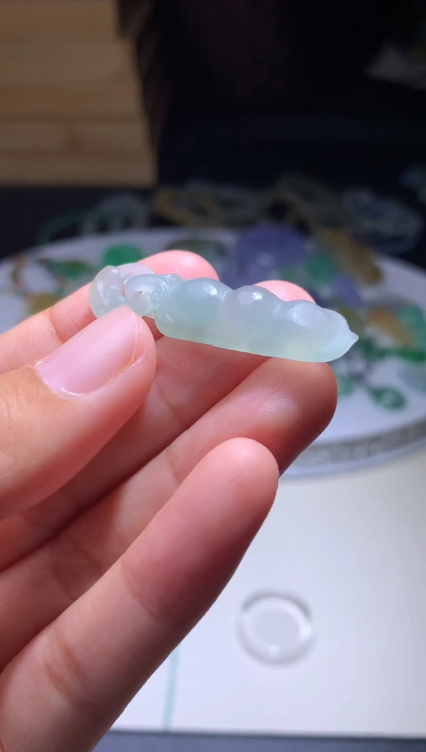 未镶嵌定制翡翠彩**巅毛货