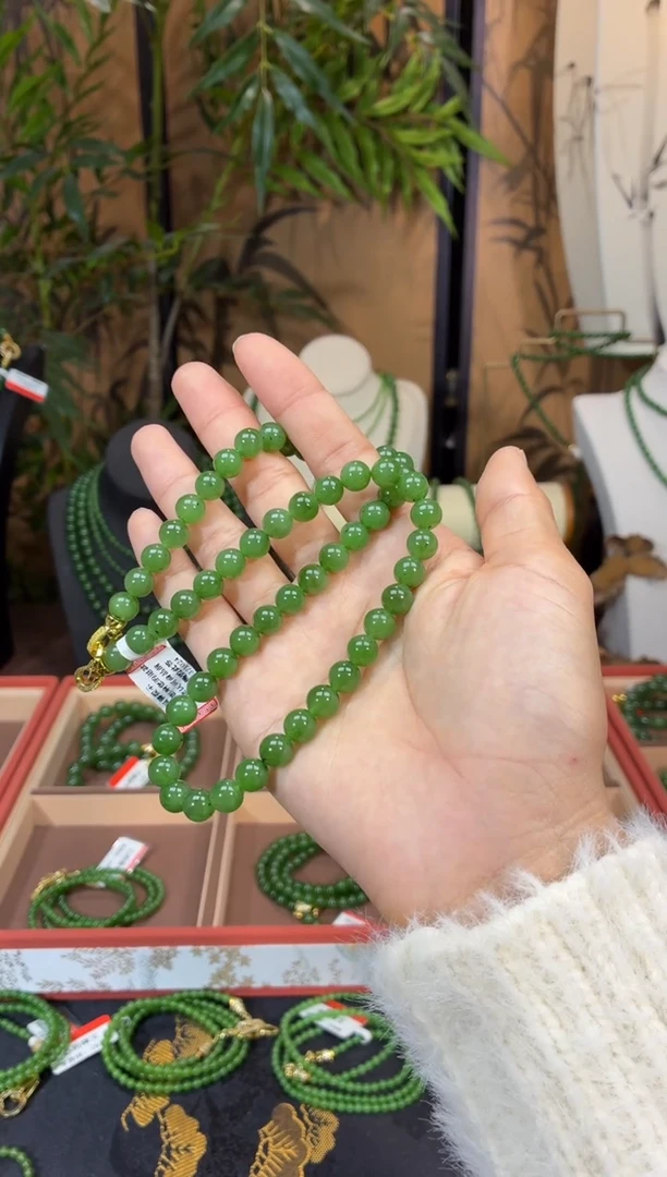 颈饰未镶嵌和田玉（碧玉）8冰阳绿微矿锁骨链