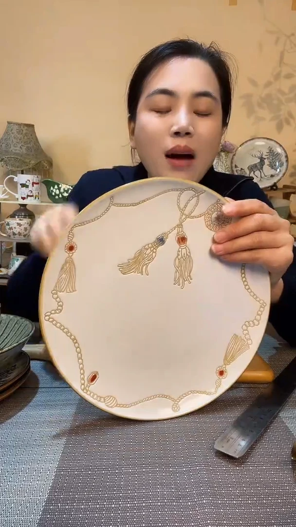 瓷片10英寸手绘盘 微瑕介意勿拍