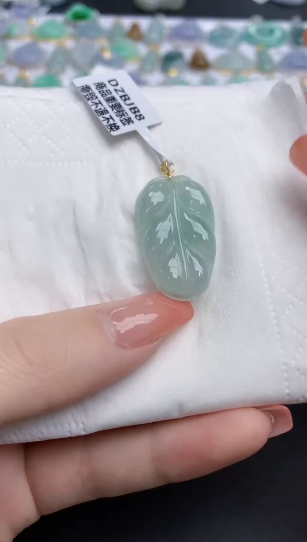 【闪购商品】翡翠颈饰未镶嵌天然缅甸翡翠A货