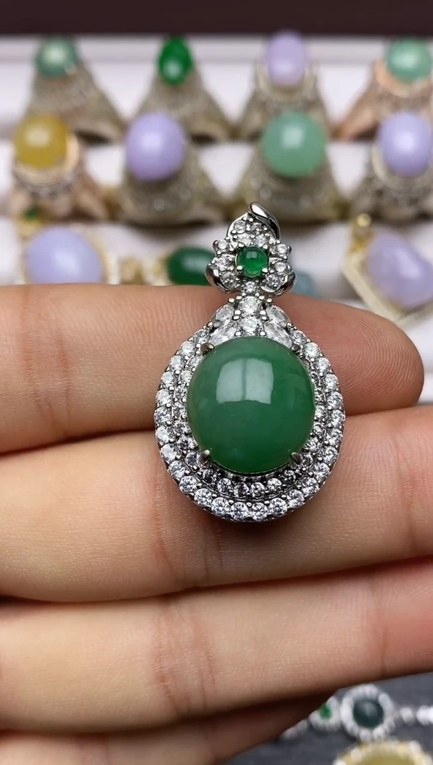 颈饰未镶嵌翡翠2688