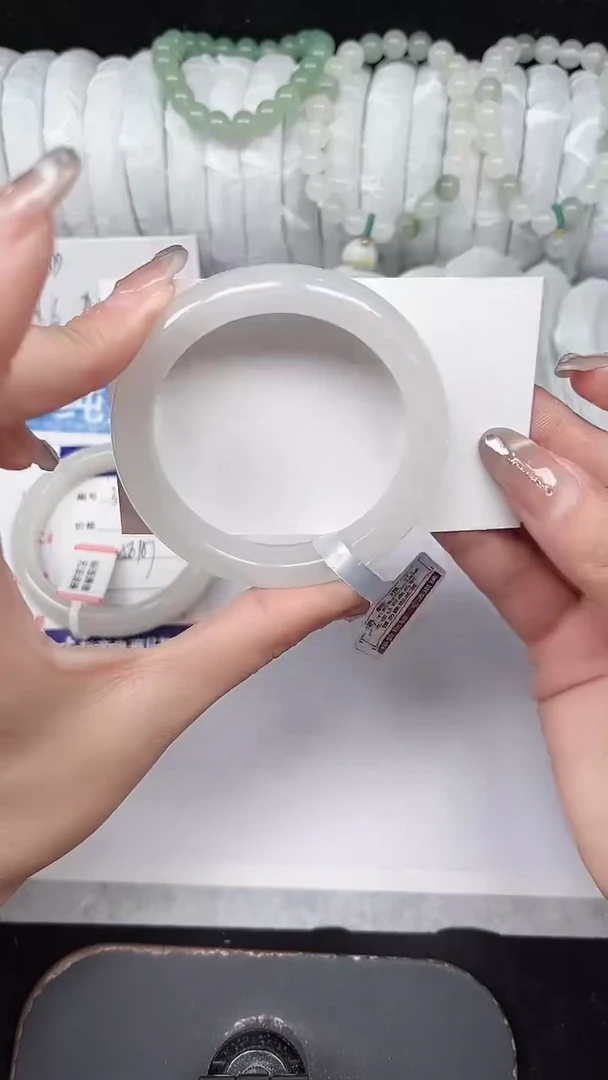 未镶嵌手镯石英质玉302-51/52