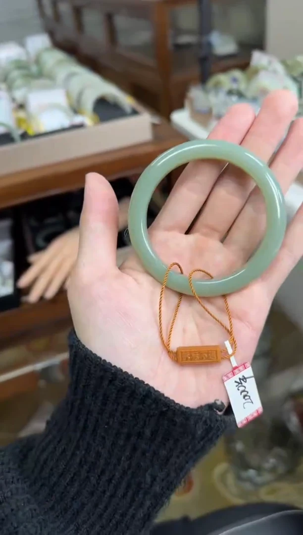 未镶嵌手镯和田玉57