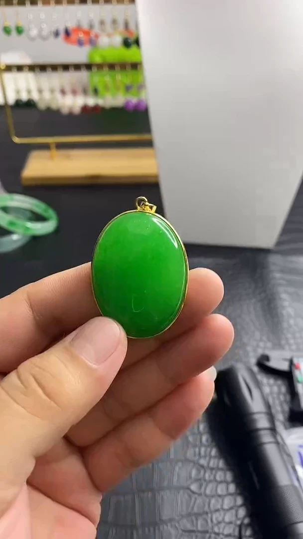 颈饰14K金镶嵌翡翠K139