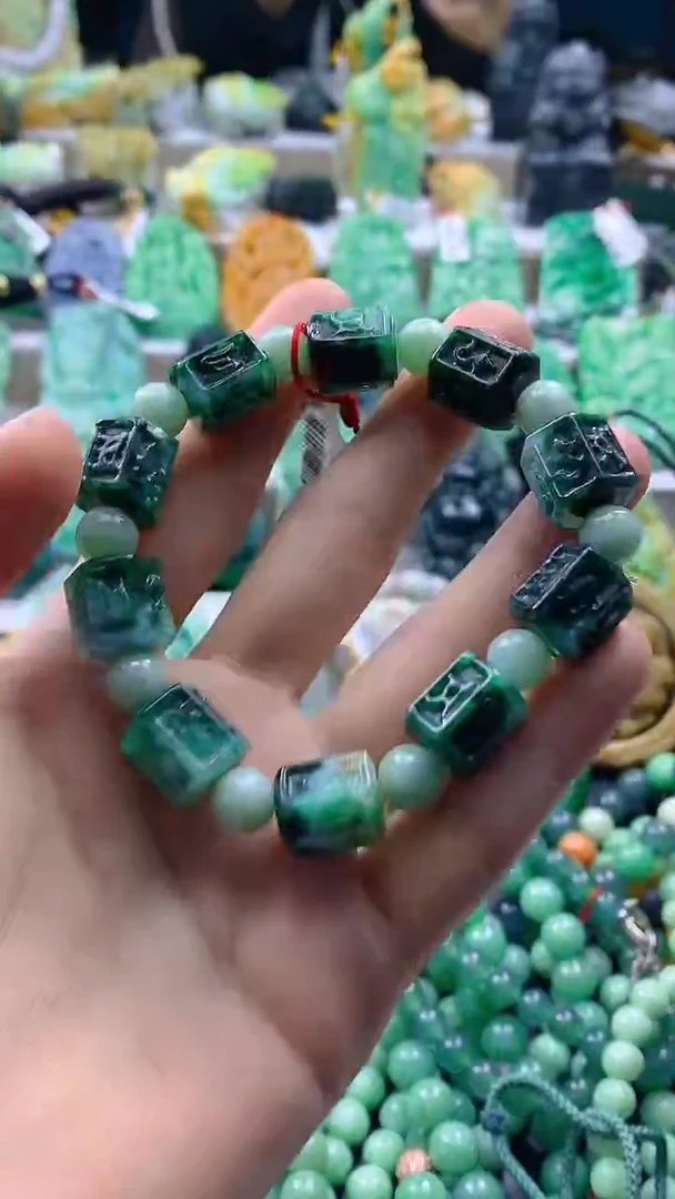 颈饰未镶嵌翡翠天然缅甸a货翡翠