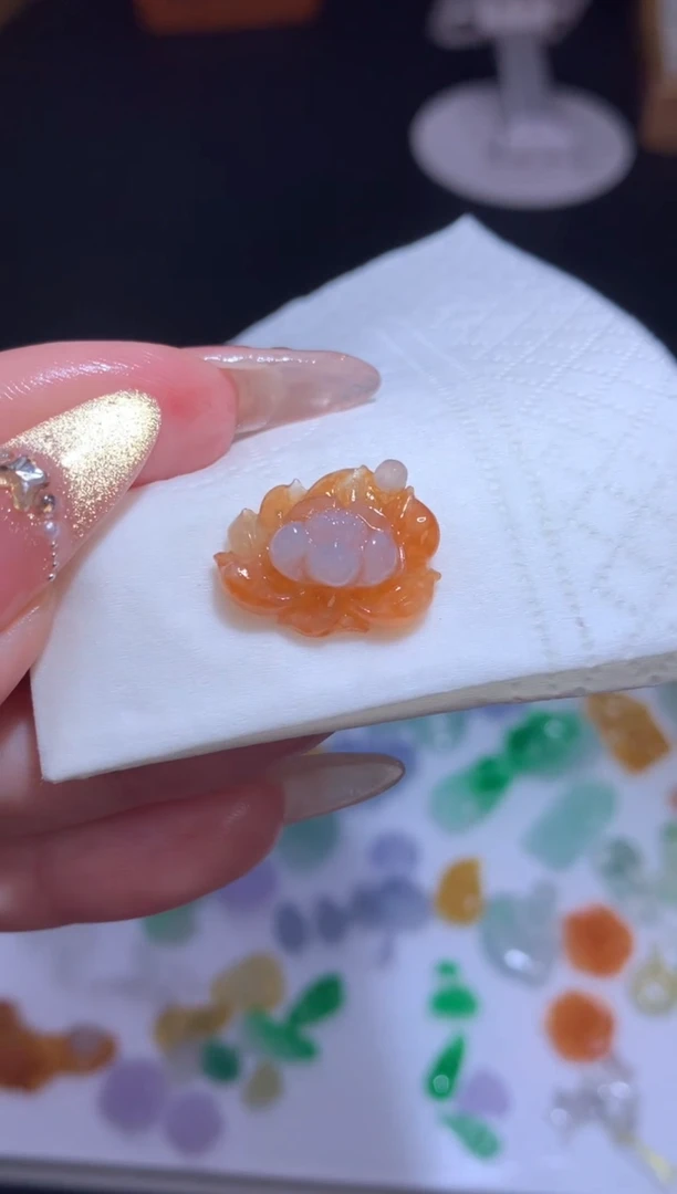 未镶嵌定制翡翠花花