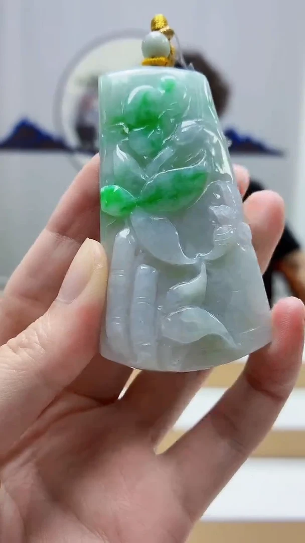 未镶嵌定制翡翠4688zm-毛货挂件25