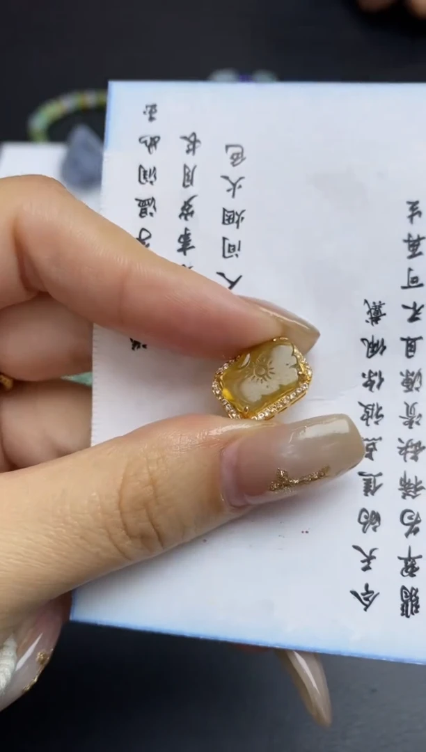 未镶嵌定制翡翠翡翠毛货~