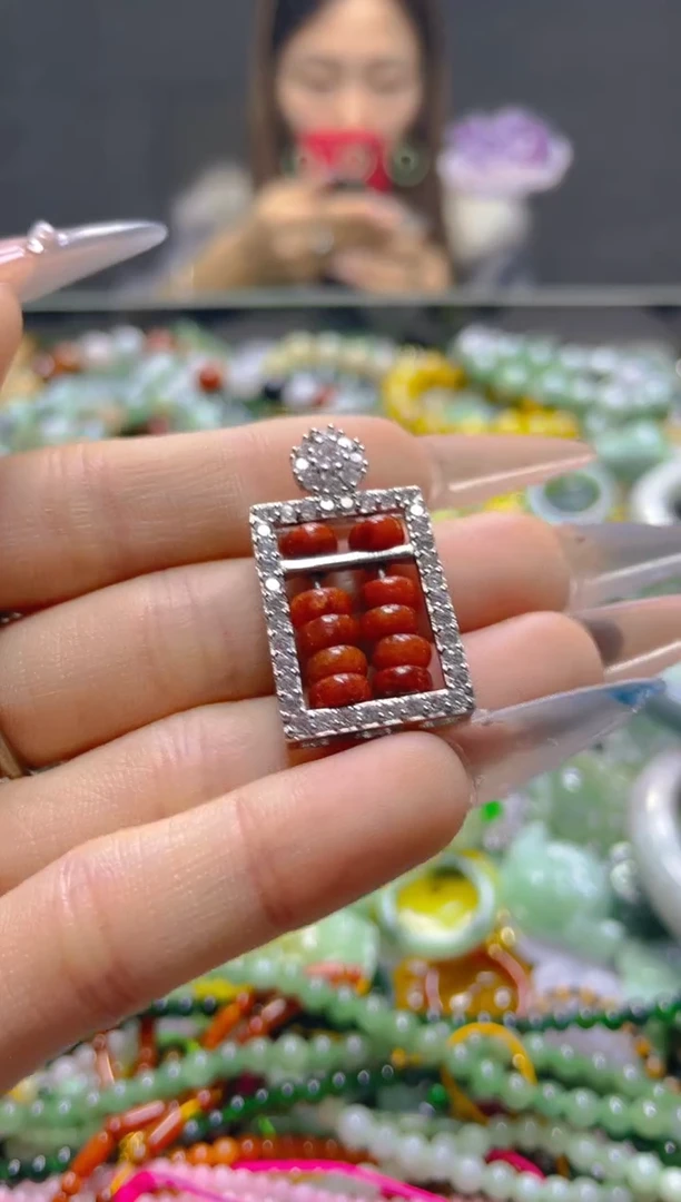 颈饰未镶嵌翡翠/V/翡翠A货，一件也是批发价