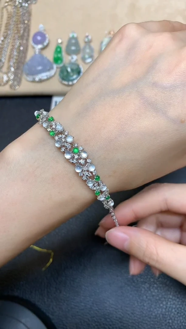 【闪购商品】翡翠手链18K金镶嵌【无服务费