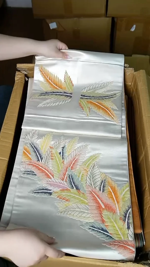 织绣72两通箔底打籽绣