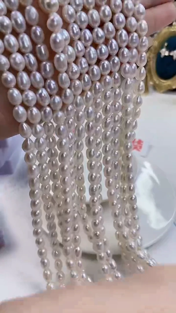 未镶嵌淡水珍珠项链.