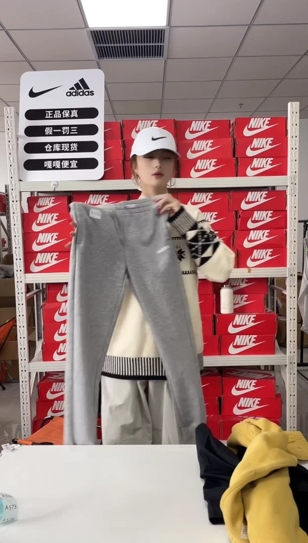 编码 070 尺码m  胸围衣长  正品直播间过款