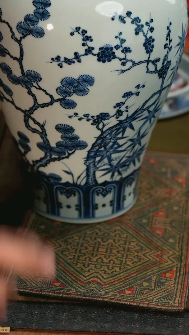 【闪购商品】仿明宣德松竹梅梅瓶