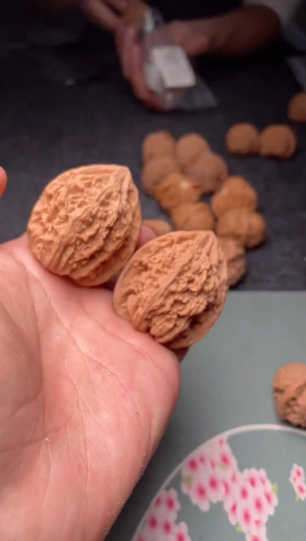 把件文玩核桃a342   牡丹   39尺