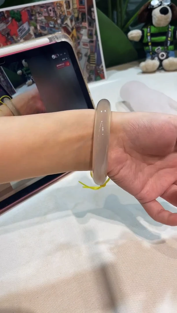 玛瑙/玉髓手镯未镶嵌60鉴赏期48小时