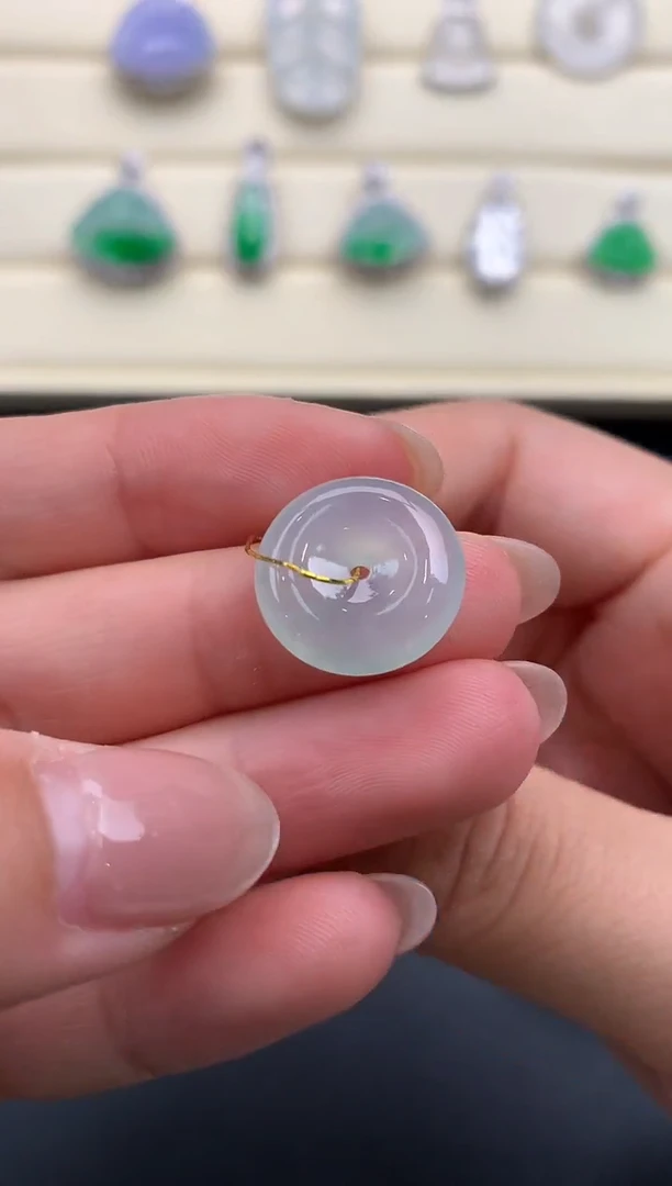 【闪购商品】翡翠颈饰未镶嵌Q284      