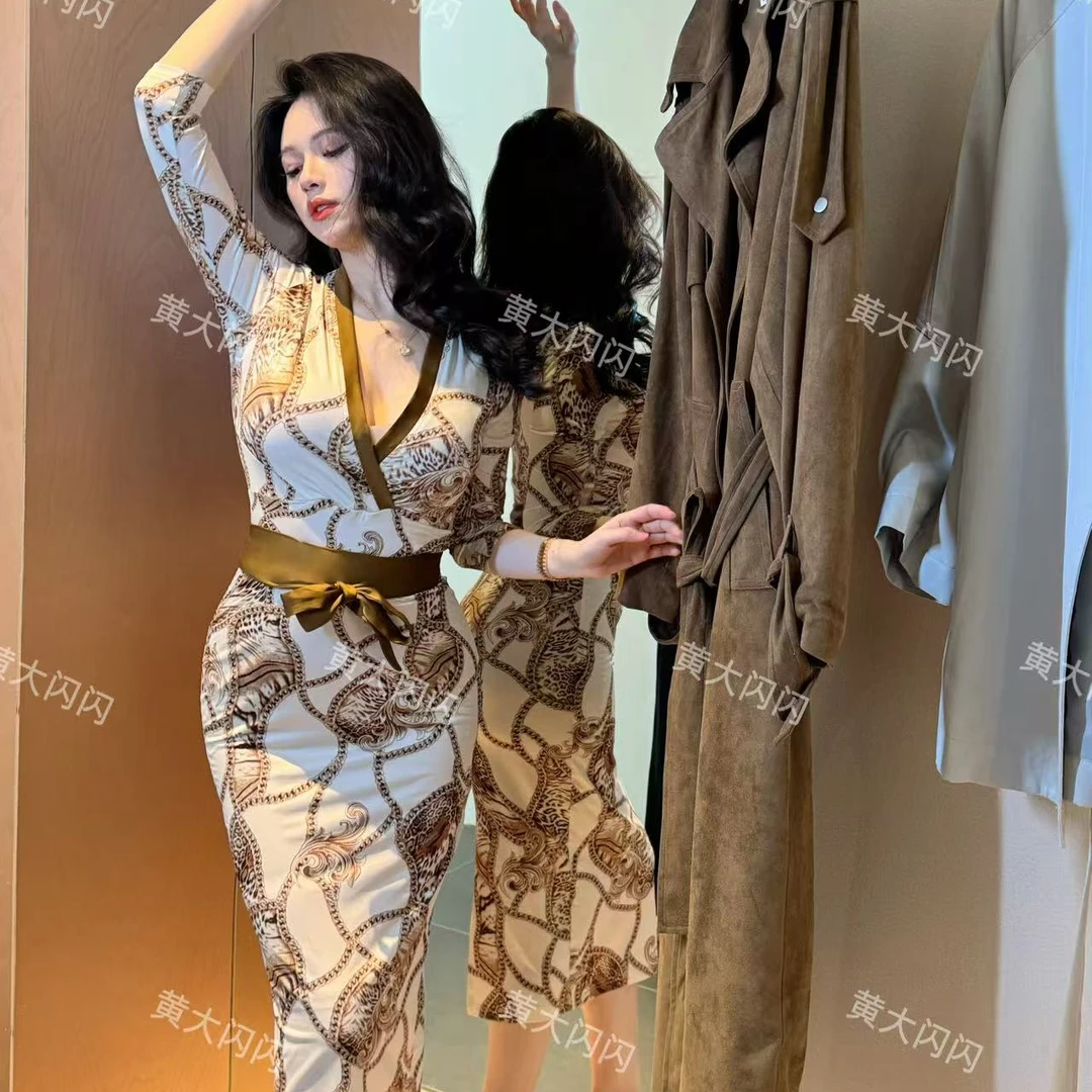 【黄大闪闪原创】(显贵小姐)随拍气质修身显瘦冰丝连衣裙SSQ2555