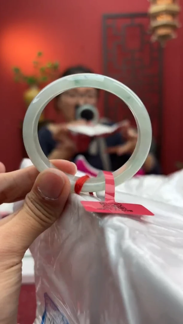 未镶嵌手镯（贵妃镯）翡翠翡翠手镯10