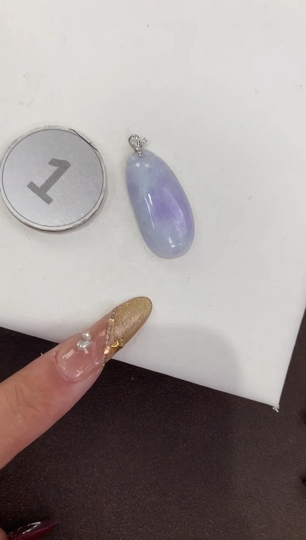 颈饰18K金镶嵌翡翠天然缅甸a货翡翠