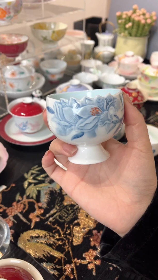 【闪购商品】青己-玉泥-雕刻玉兰-高足茶杯