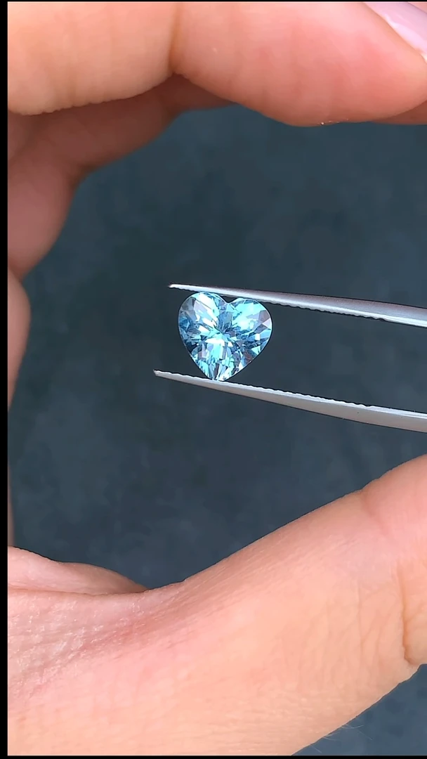 裸石海蓝宝石1.8克拉