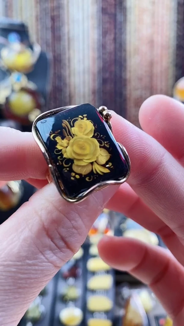 银S925镶嵌琥珀戒指戒指