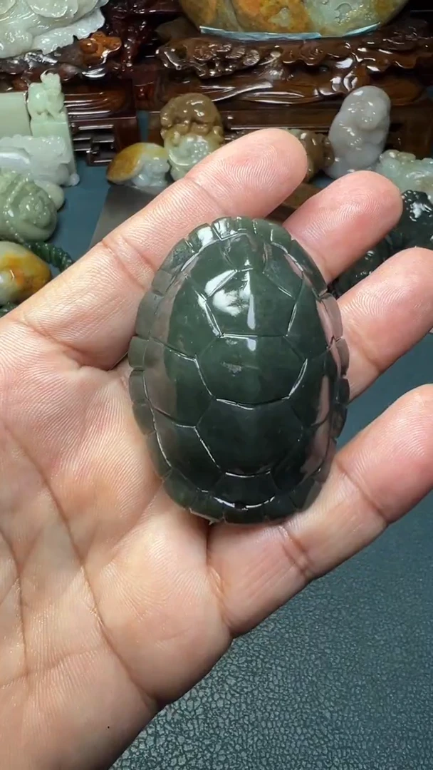 未镶嵌和田玉把件-