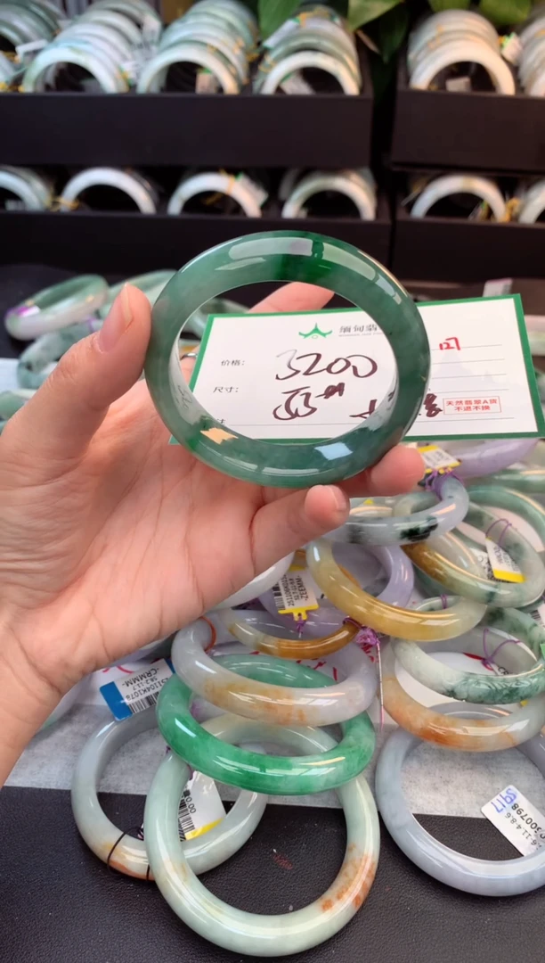 未镶嵌定制翡翠毛货需精细抛光+多样性拍1发1