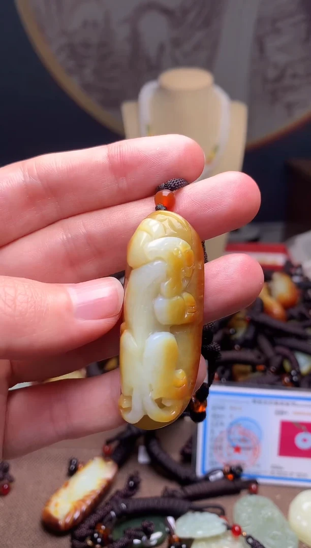 颈饰未镶嵌和田玉新疆料青海料清水和田玉吊坠