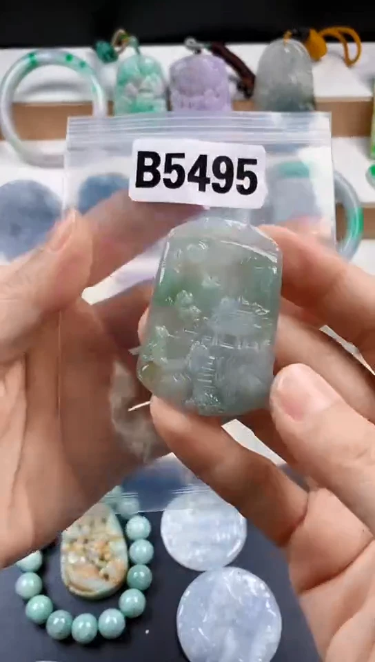 颈饰未镶嵌翡翠天然翡翠吊坠挂件