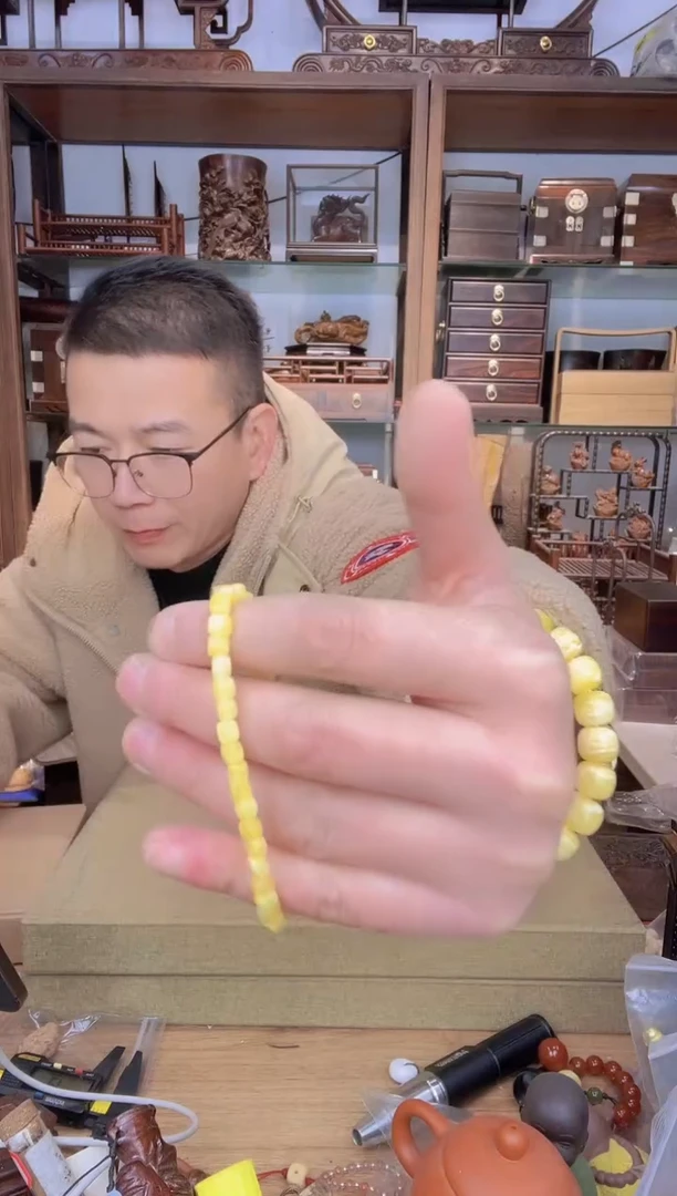 【闪购商品】乌木类书架184蜜随形方糖单圈手串3克以上