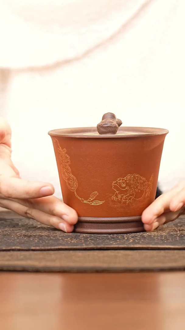 紫砂茶叶罐金蟾钮朱泥描金刻金蟾躺赢罐
