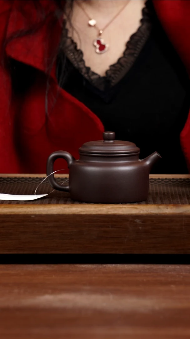 【闪购商品】紫砂茶壶黑星土德钟175CC