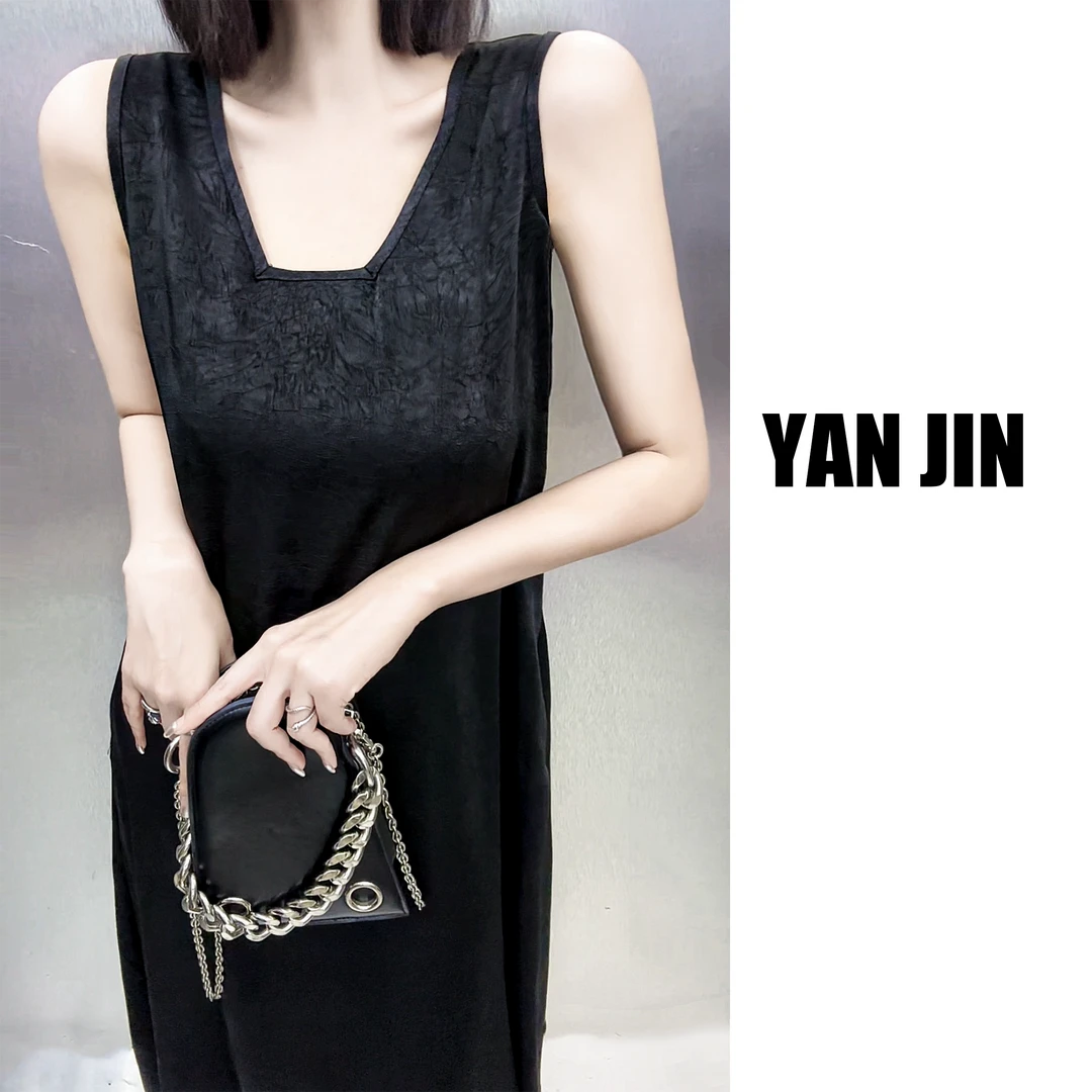 【醋酸方领口袋连衣裙】缎料黑色放领口气质时尚遮肉显瘦连衣裙