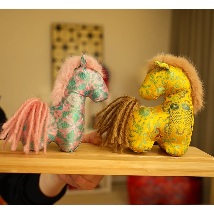 【中号】宋锦小马2026马年摆件属马生肖马黄色小马粉绿色小马节庆