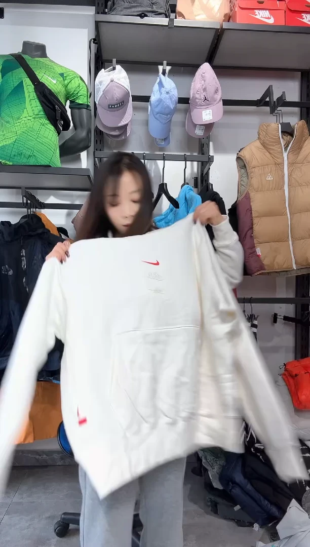 1058编码 瑕疵款直播间过款为准 尺码    身高  2X
