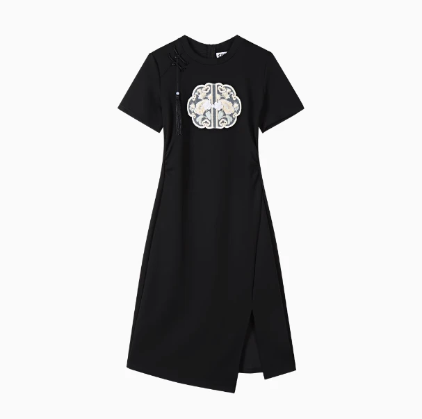 【LLJR】国风刺绣钉珠T恤连衣裙女设计感短袖开叉收腰长裙240696