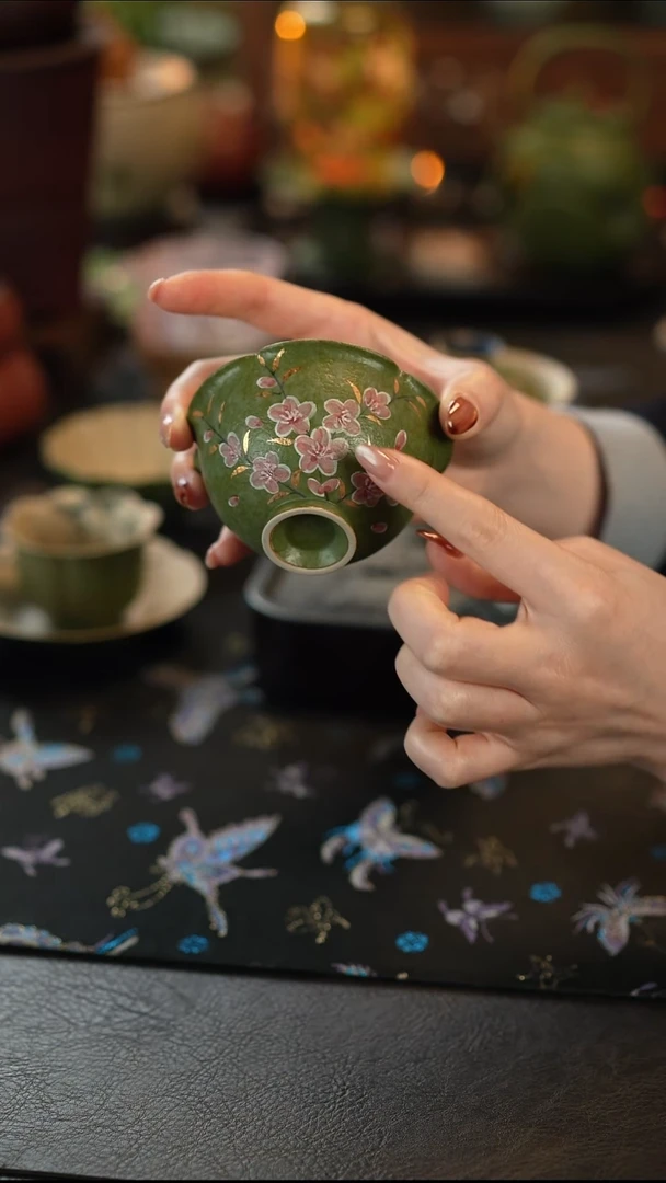 瓷片青橘纯手绘梅花-颜予杯