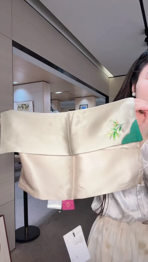 广*青松天涯-竹报平安 真丝小手帕