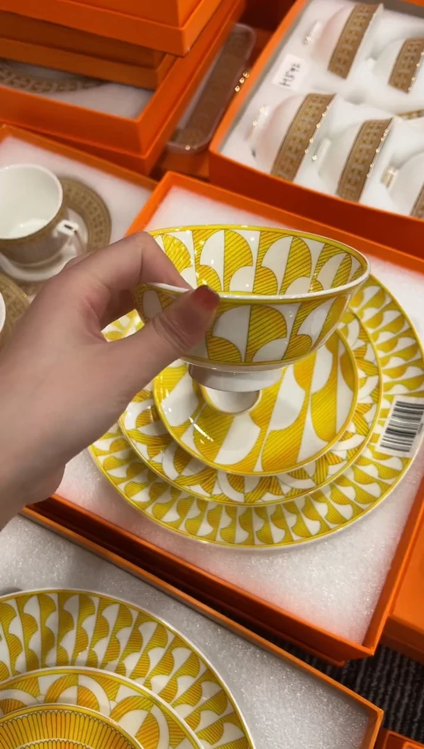 【闪购商品】杯H868--------------