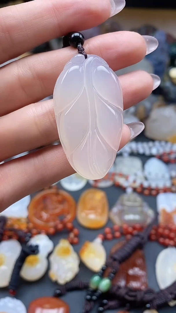 【闪购商品】玛瑙/玉髓颈饰未镶嵌dd