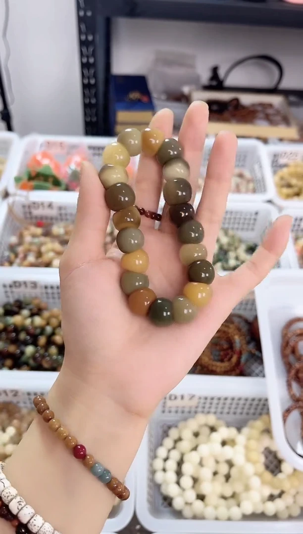 把件菩提根/象牙果松花皮蛋蒜瓣大肠