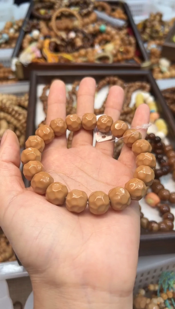 手串猴头核桃卡13mm左右 奶酪 单圈