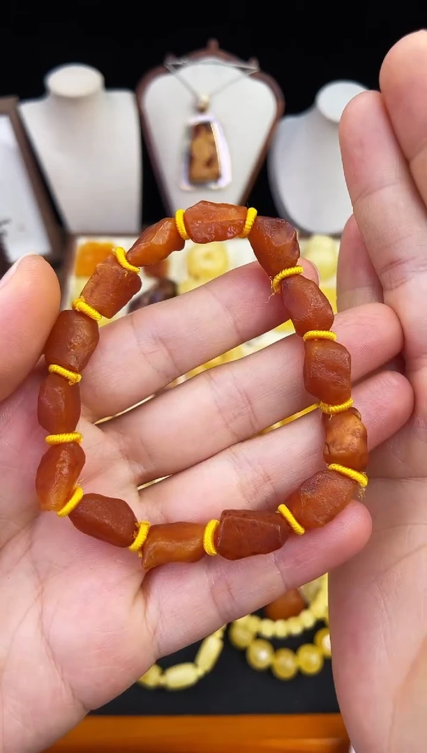 琥珀未镶嵌珠宝奇石柒月