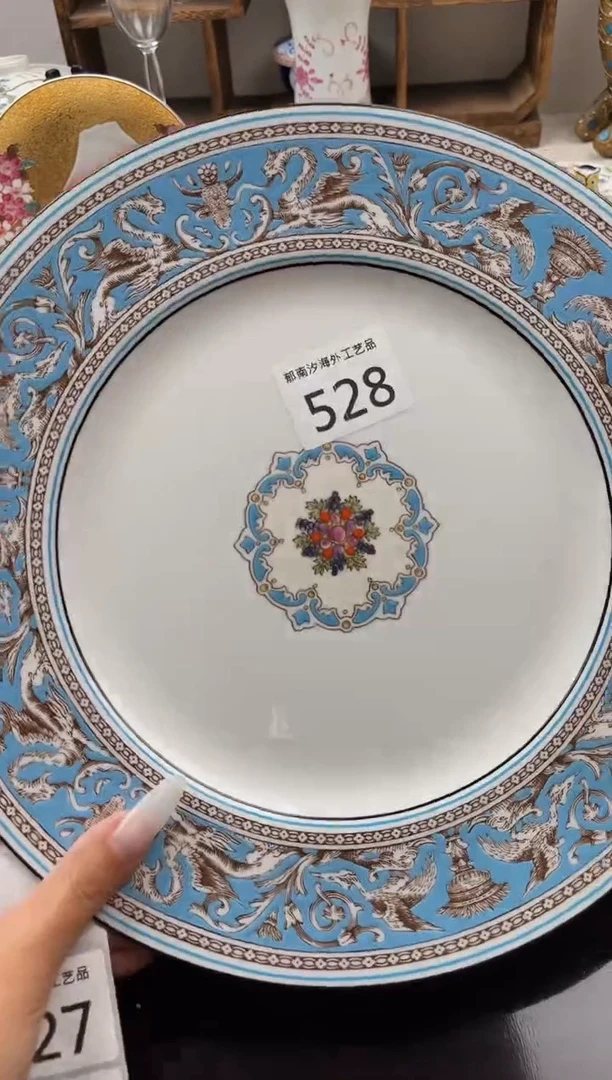 j****eE          528