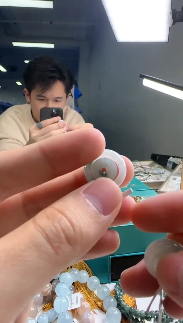 【闪购商品】翡翠吊坠(不含链)未镶嵌翡翠吊坠70
