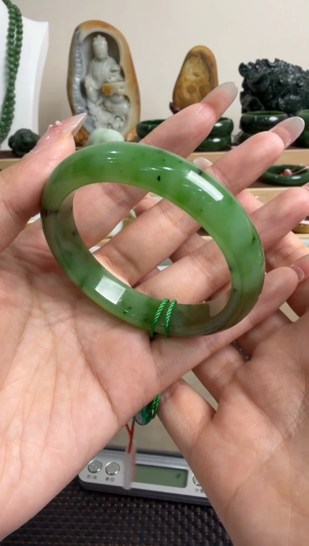 颈饰未镶嵌和田玉手镯55